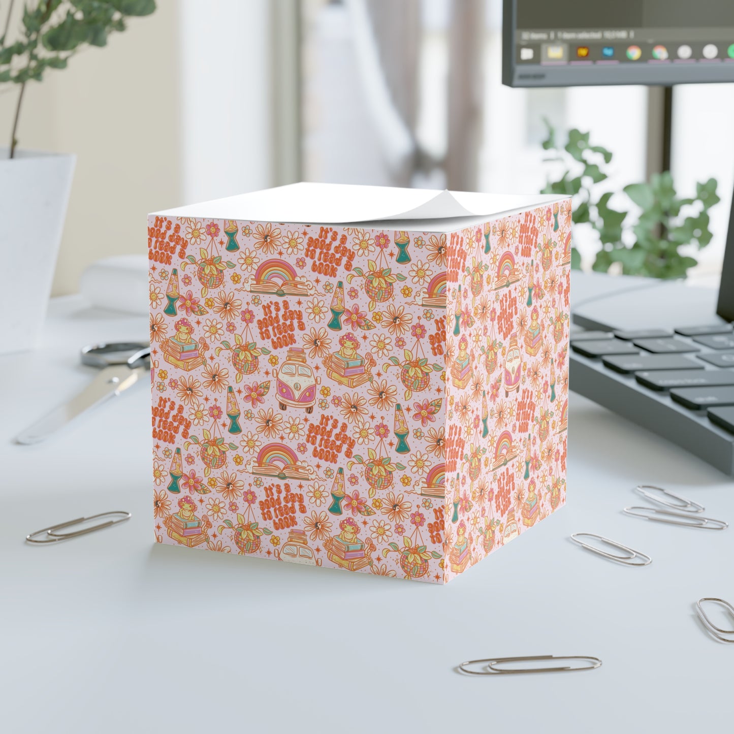It’s a good day to read a book Note Cube