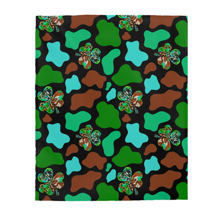 Cow & Clover Velveteen Plush Blanket