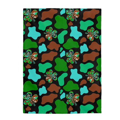 Cow & Clover Velveteen Plush Blanket