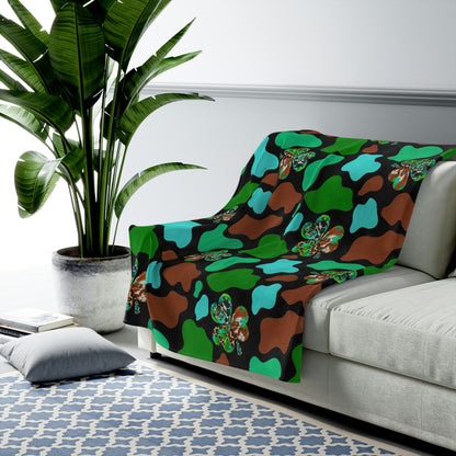 Cow & Clover Velveteen Plush Blanket